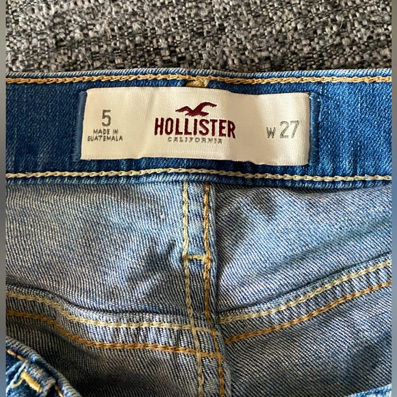 Hollister High-Rise Jean Shorts - Picture 2 of 3